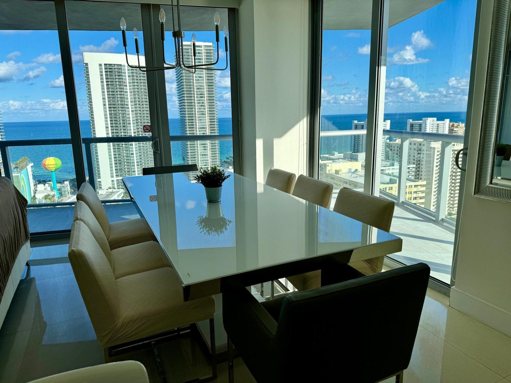 Mvr Apartments At Beachwalk Resort شاطئ هالانديل المظهر الخارجي الصورة