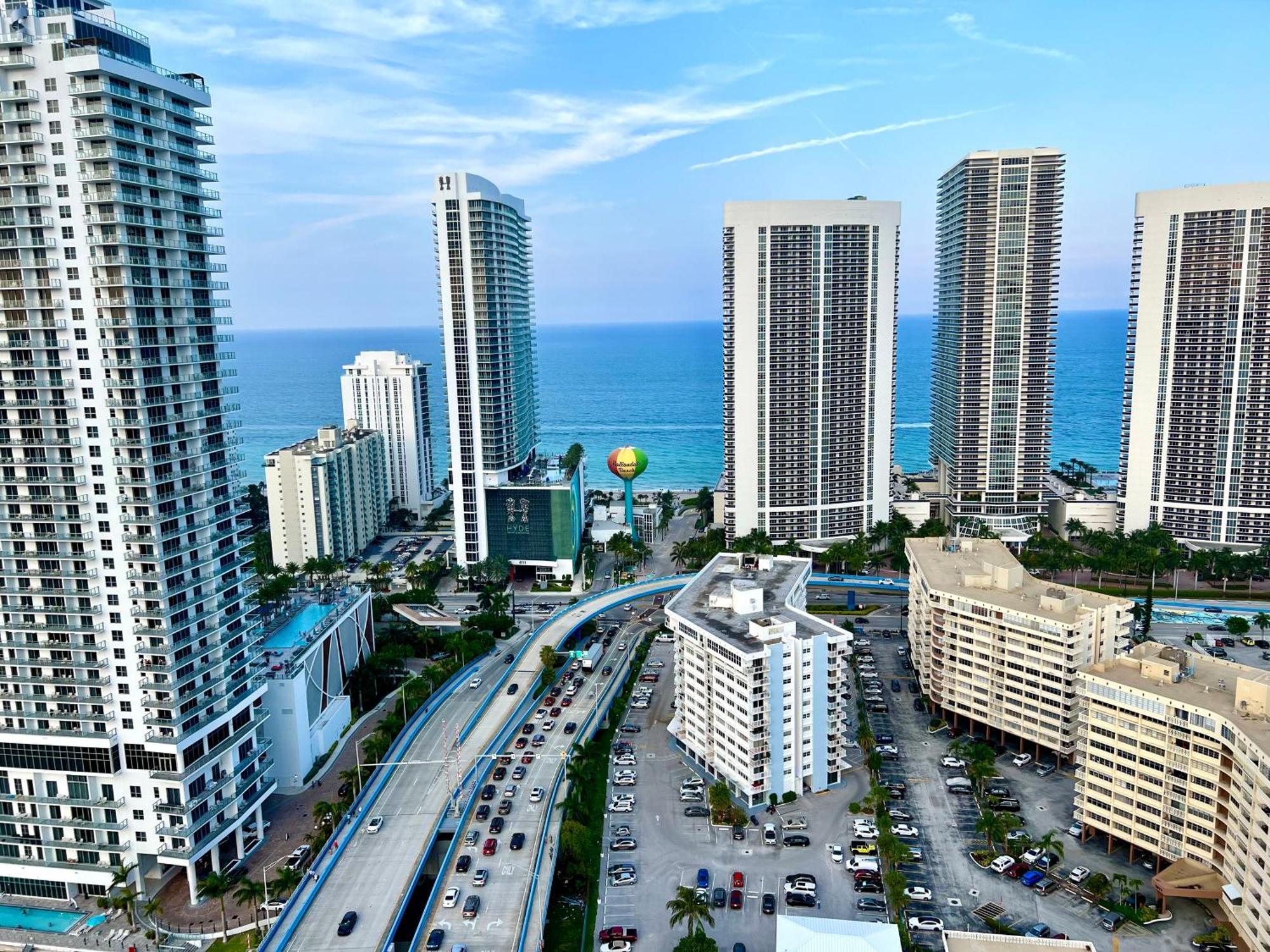 Mvr Apartments At Beachwalk Resort شاطئ هالانديل المظهر الخارجي الصورة