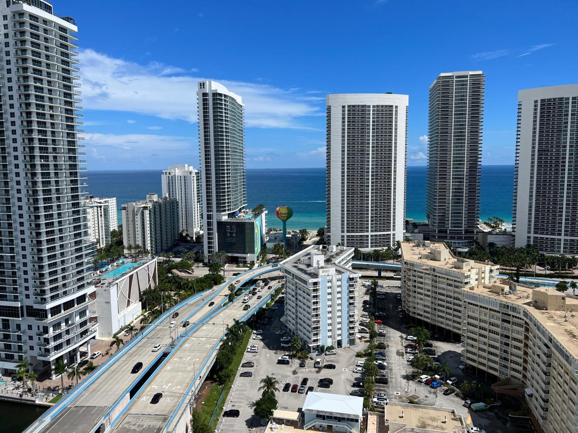 Mvr Apartments At Beachwalk Resort شاطئ هالانديل المظهر الخارجي الصورة